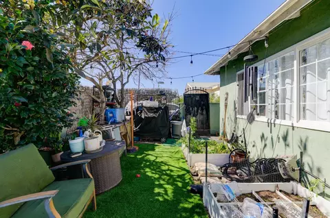 Exterior - 1328 Buena St, Oceanside, CA 92058 photo 7 of 9