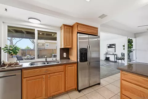 Kitchen - 10219 Kerrigan St, Santee, CA 92071 photo 4 of 4