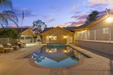 Exterior - 16951 Old Coach Rd, Poway, CA 92064 photo 6 of 7