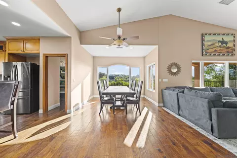 Dining - 16951 Old Coach Rd, Poway, CA 92064 photo 2 of 2