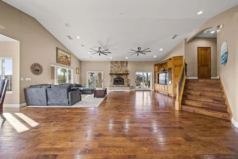 Living - 16951 Old Coach Rd, Poway, CA 92064 photo 3 of 4