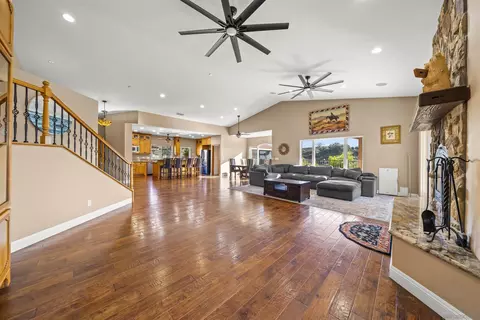 Living - 16951 Old Coach Rd, Poway, CA 92064 photo 1 of 4