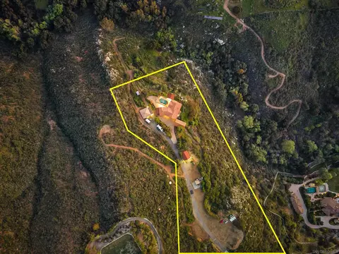 View/Area - 16951 Old Coach Rd, Poway, CA 92064 photo 4 of 6