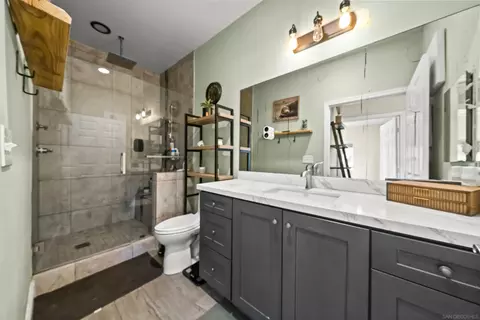 Bath - 16951 Old Coach Rd, Poway, CA 92064 photo 6 of 6