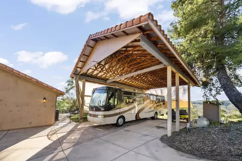 Exterior - 16951 Old Coach Rd, Poway, CA 92064 photo 3 of 7