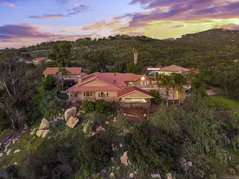 View/Area - 16951 Old Coach Rd, Poway, CA 92064 photo 5 of 6