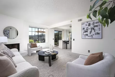 3917 Caminito Del Mar Cv, San Diego, CA 92130