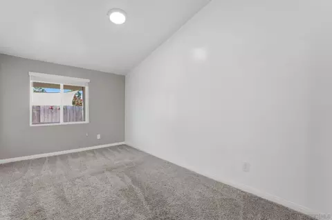 Bedroom - 9676 Cypress Vale Dr, Lakeside, CA 92040 photo 4 of 7