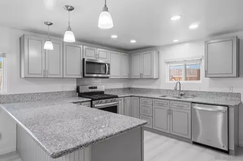 Kitchen - 9676 Cypress Vale Dr, Lakeside, CA 92040 photo 1 of 5