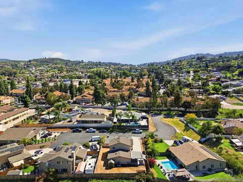 View/Area - 9676 Cypress Vale Dr, Lakeside, CA 92040 photo 3 of 4