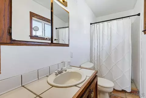 Bath - 9517 Bray Ave, Spring Valley, CA 91977 photo 1 of 4
