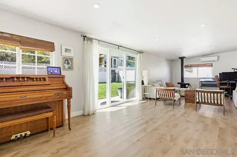 Living - 9517 Bray Ave, Spring Valley, CA 91977 photo 6 of 6