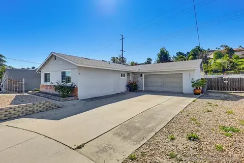 9517 Bray Ave, Spring Valley, CA 91977