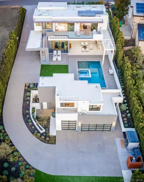 View/Area - 521 S Rios Ave, Solana Beach, CA 92075 photo 2 of 2