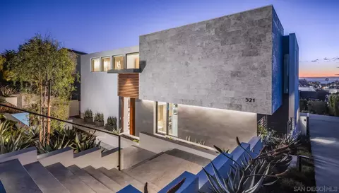 Exterior - 521 S Rios Ave, Solana Beach, CA 92075 photo 7 of 11