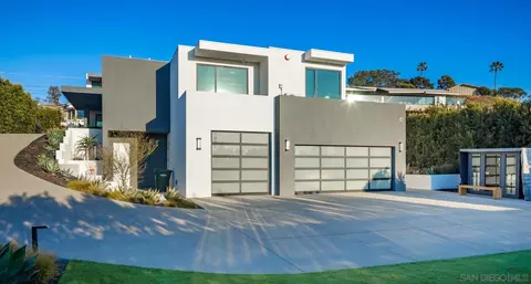 Exterior - 521 S Rios Ave, Solana Beach, CA 92075 photo 10 of 11