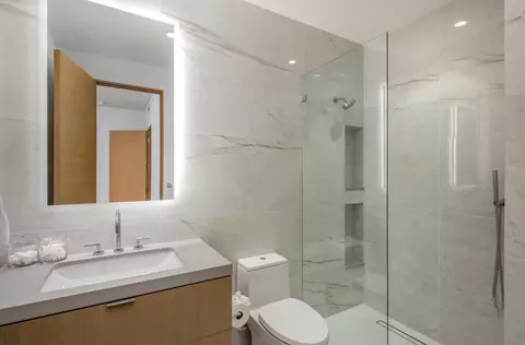 Bath - 521 S Rios Ave, Solana Beach, CA 92075 photo 6 of 7