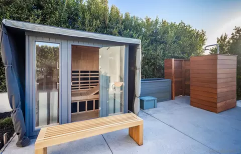 Exterior - 521 S Rios Ave, Solana Beach, CA 92075 photo 11 of 11