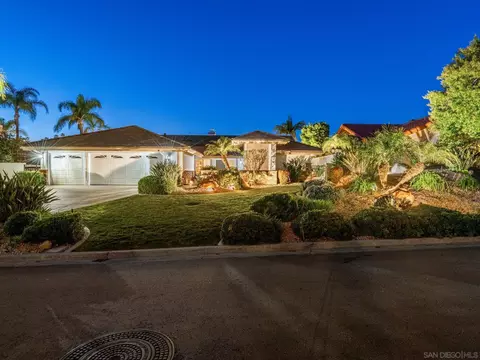 17816 Saint Andrews Dr, Poway, CA 92064