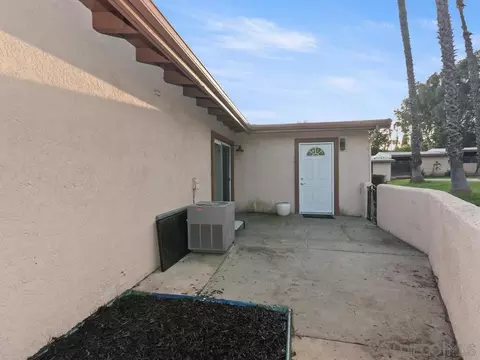 Exterior - 1027-33 Chestnut St, Escondido, CA 92025 photo 5 of 8