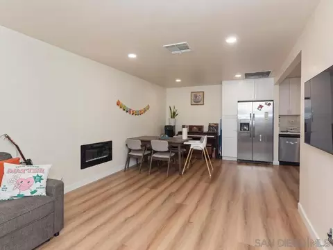 Living - 1027-33 Chestnut St, Escondido, CA 92025 photo 3 of 3
