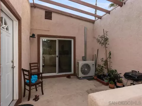 Exterior - 1027-33 Chestnut St, Escondido, CA 92025 photo 4 of 8
