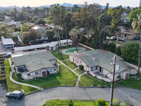 1027-33 Chestnut St, Escondido, CA 92025