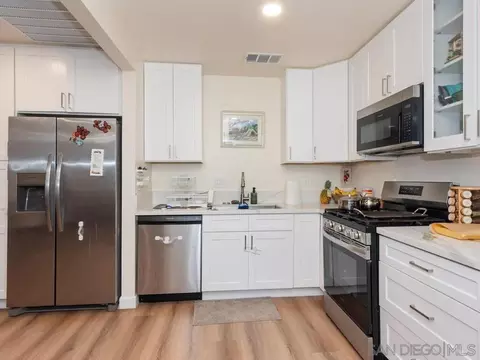 Kitchen - 1027-33 Chestnut St, Escondido, CA 92025 photo 4 of 5
