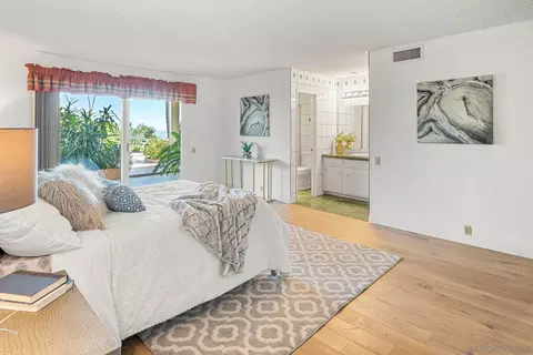 Bedroom - 7945 Shadow Hill Dr, La Mesa, CA 91941 photo 2 of 4
