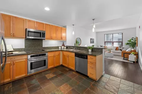 1150 J St #614, San Diego, CA 92101