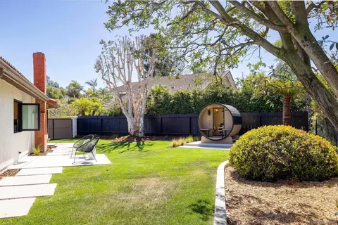 Exterior - 1502 Vanessa Cir, Encinitas, CA 92024 photo 11 of 13