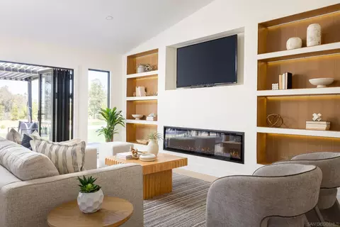 Living - 1502 Vanessa Cir, Encinitas, CA 92024 photo 4 of 6