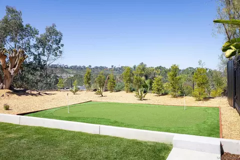 Exterior - 1502 Vanessa Cir, Encinitas, CA 92024 photo 10 of 13