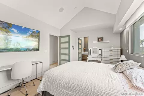 Bedroom - 5 Spinnaker Way, Coronado, CA 92118 photo 4 of 6