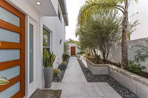 Exterior - 5 Spinnaker Way, Coronado, CA 92118 photo 3 of 6