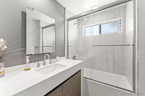 Bath - 5 Spinnaker Way, Coronado, CA 92118 photo 6 of 6