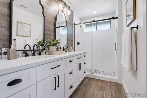 Bath - 2024 Grandview Rd, Vista, CA 92084 photo 6 of 6