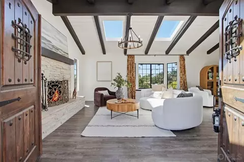 Entry Way - 2024 Grandview Rd, Vista, CA 92084 photo 2 of 2