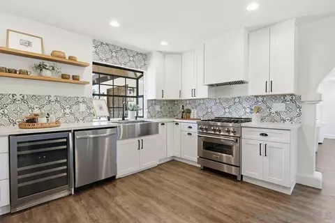 Kitchen - 2024 Grandview Rd, Vista, CA 92084 photo 4 of 7