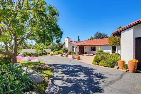 Exterior - 2024 Grandview Rd, Vista, CA 92084 photo 1 of 18