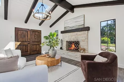 Living - 2024 Grandview Rd, Vista, CA 92084 photo 2 of 11