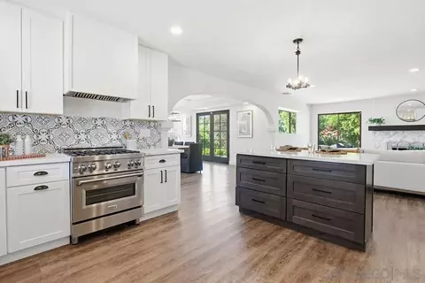 Kitchen - 2024 Grandview Rd, Vista, CA 92084 photo 5 of 7