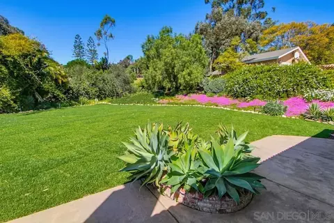 Exterior - 2024 Grandview Rd, Vista, CA 92084 photo 11 of 18