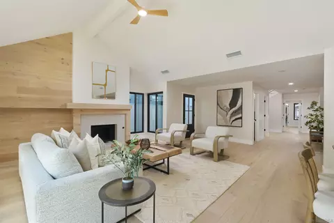 Living - 2465 Garfield St, Carlsbad, CA 92008 photo 4 of 5