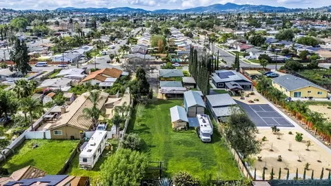 View/Area - 660 Mills St, Escondido, CA 92027 photo 2 of 6