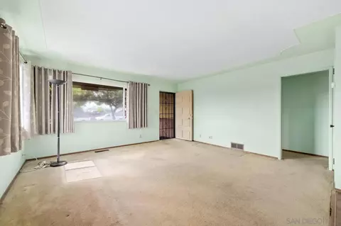 Living - 660 Mills St, Escondido, CA 92027 photo 1 of 4