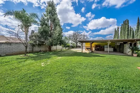 Exterior - 660 Mills St, Escondido, CA 92027 photo 15 of 21