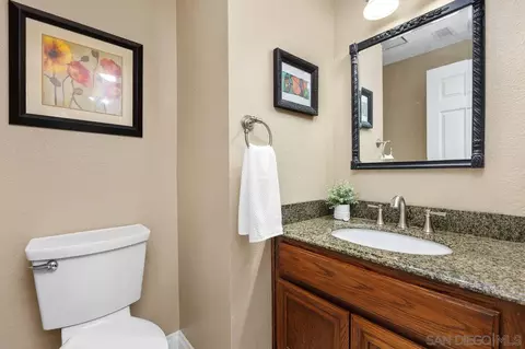 Bath - 14919 Derringer Rd, Poway, CA 92064 photo 1 of 5