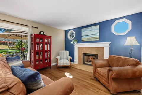 Living - 14919 Derringer Rd, Poway, CA 92064 photo 5 of 8