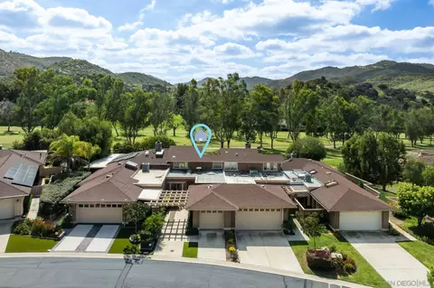8647 Circle R Valley Ln, Escondido, CA 92026